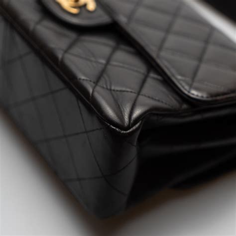 chanel vintage doppia apertura edizione limitata|Vintage Chanel bags for sale.